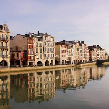 Avec Vue Sur Remparts Privatunterkunft *