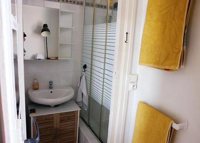 Avec Vue Sur Remparts Bayonne